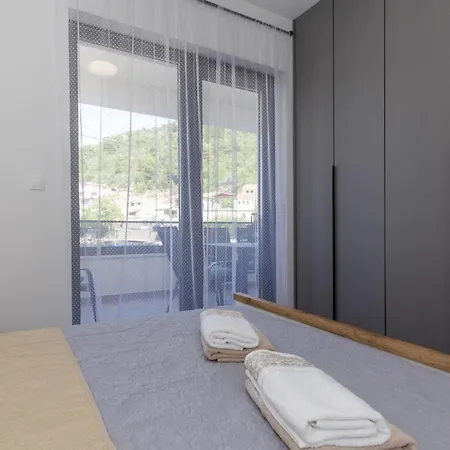 Stunning In With House Sea View 公寓 布拉采
