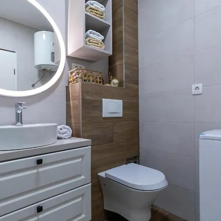 Stunning In With House Sea View 公寓 布拉采