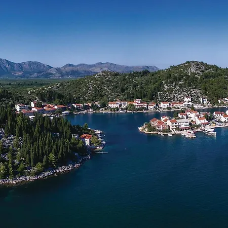 2 Bedroom Awesome In