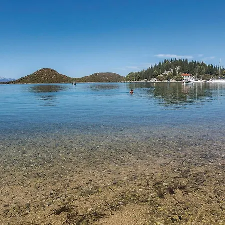 2 Bedroom Awesome In Апартаменты