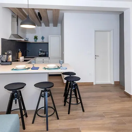 2 Bedroom Awesome In