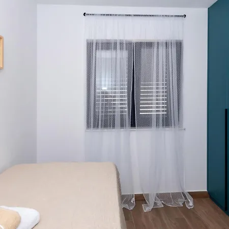 2 Bedroom Awesome In Apartman *