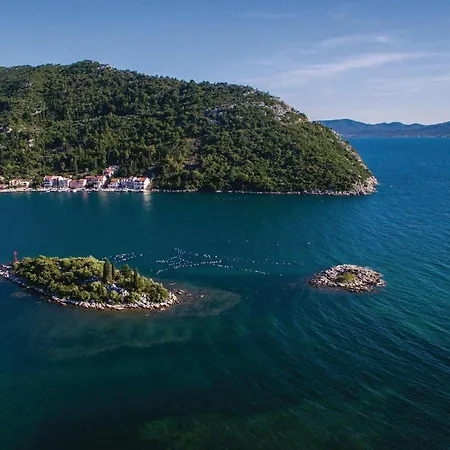 2 Bedroom Awesome In